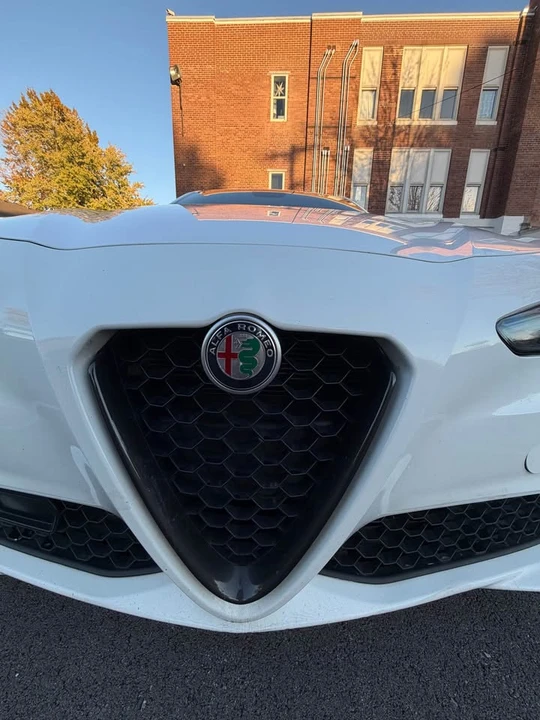 2019 Alfa Romeo Giulia - Image 3 of 10