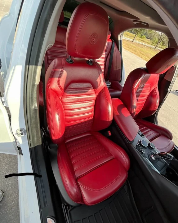 2019 Alfa Romeo Giulia - Image 4 of 4