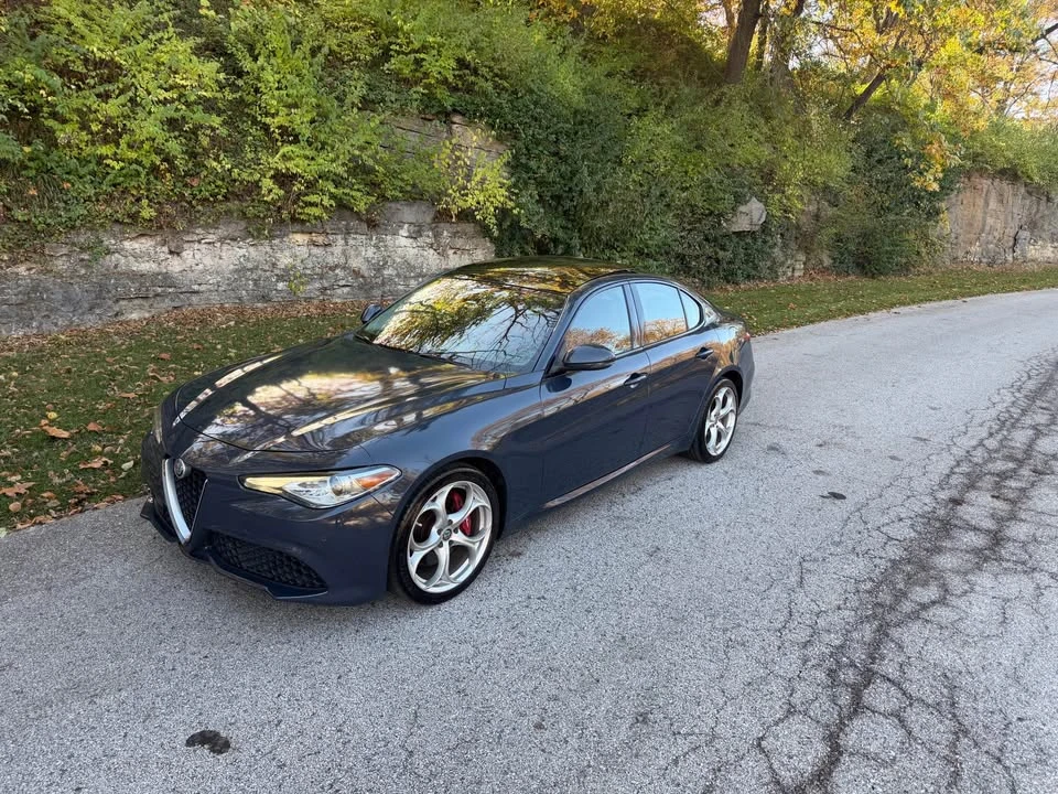 2019 Alfa Romeo Giulia - Image 2 of 19