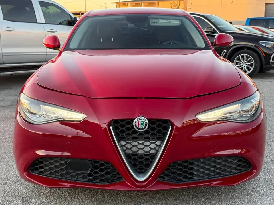 2019 Alfa Romeo Giulia - Image 6 of 20
