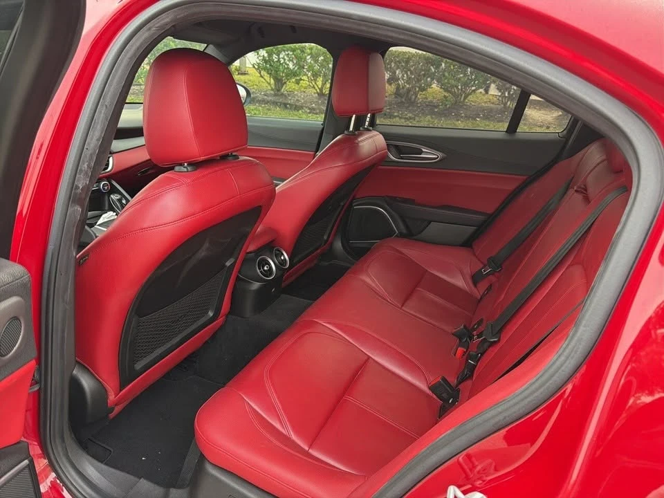 2019 Alfa Romeo Giulia - Image 5 of 6