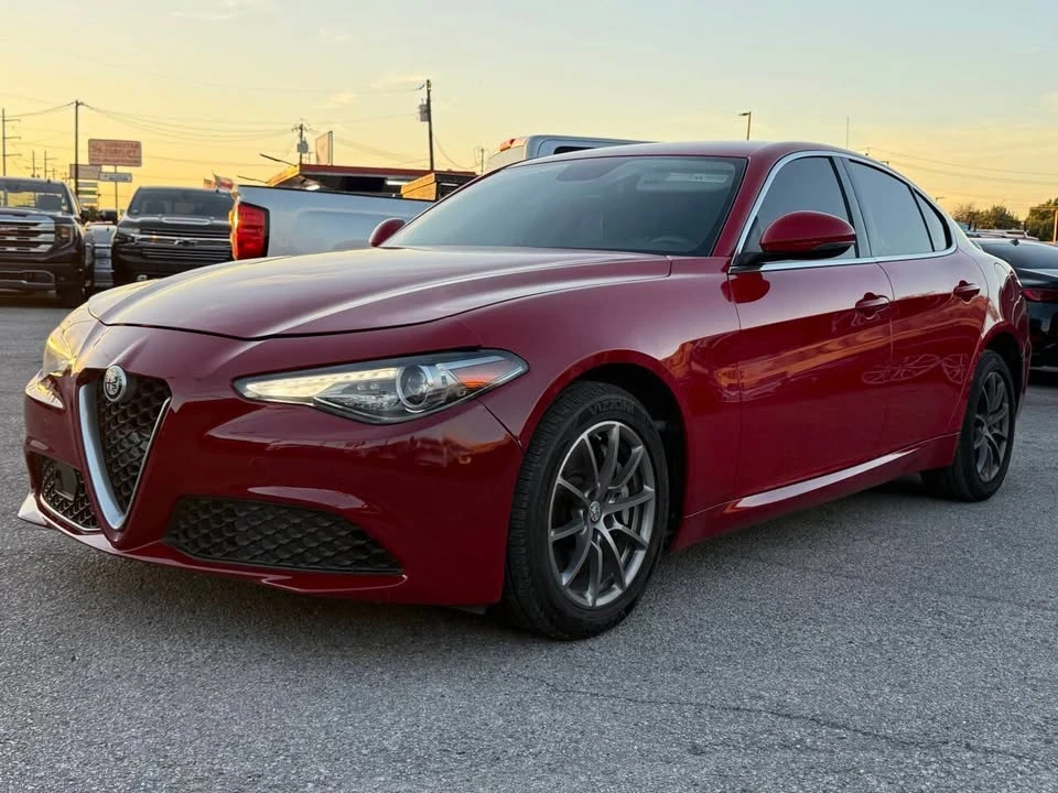 2019 Alfa Romeo Giulia - Image 2 of 20