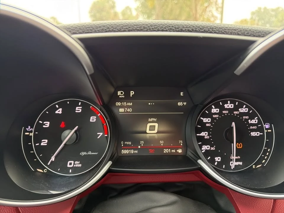 2019 Alfa Romeo Giulia - Image 6 of 6