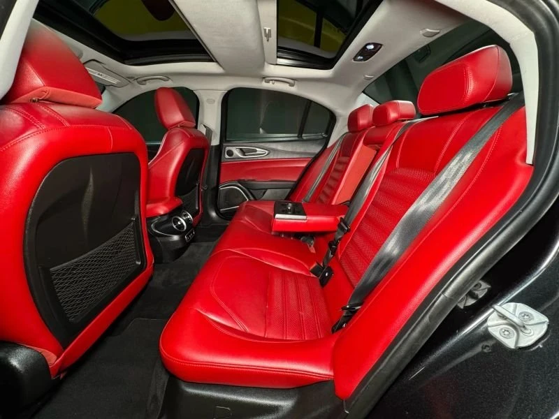 2019 Alfa Romeo Giulia - Image 19 of 19