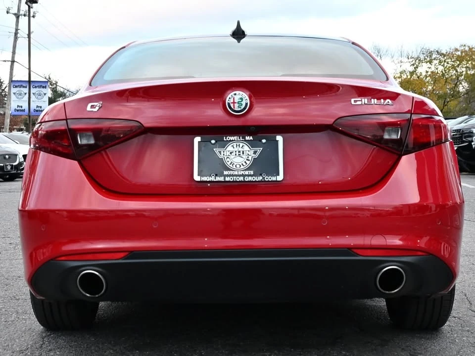 2019 Alfa Romeo Giulia - Image 8 of 19
