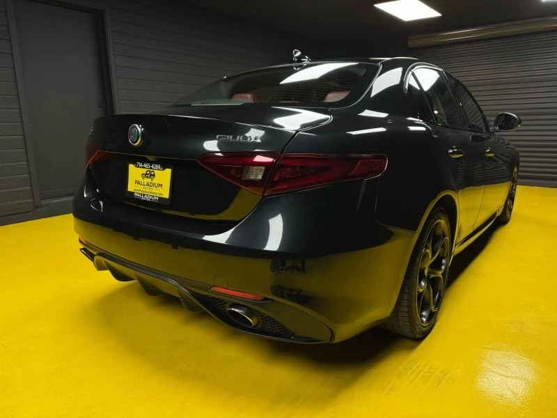 2019 Alfa Romeo Giulia - Image 6 of 19