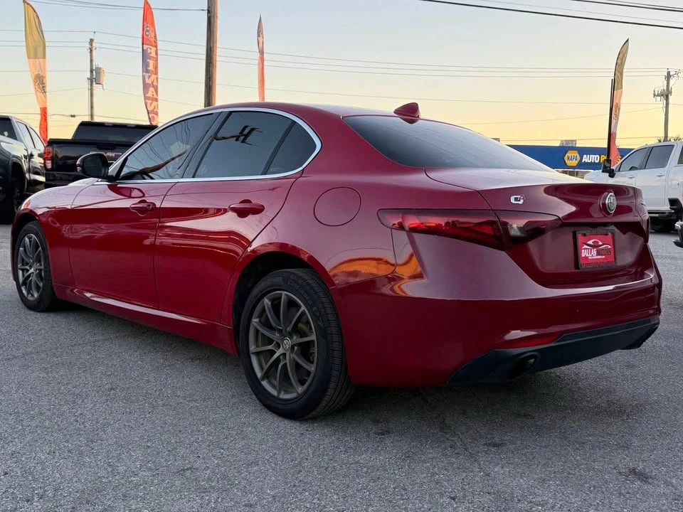 2019 Alfa Romeo Giulia - Image 4 of 20