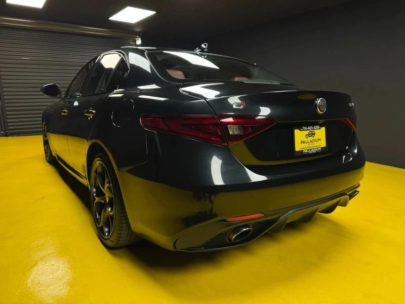 2019 Alfa Romeo Giulia - Image 4 of 19