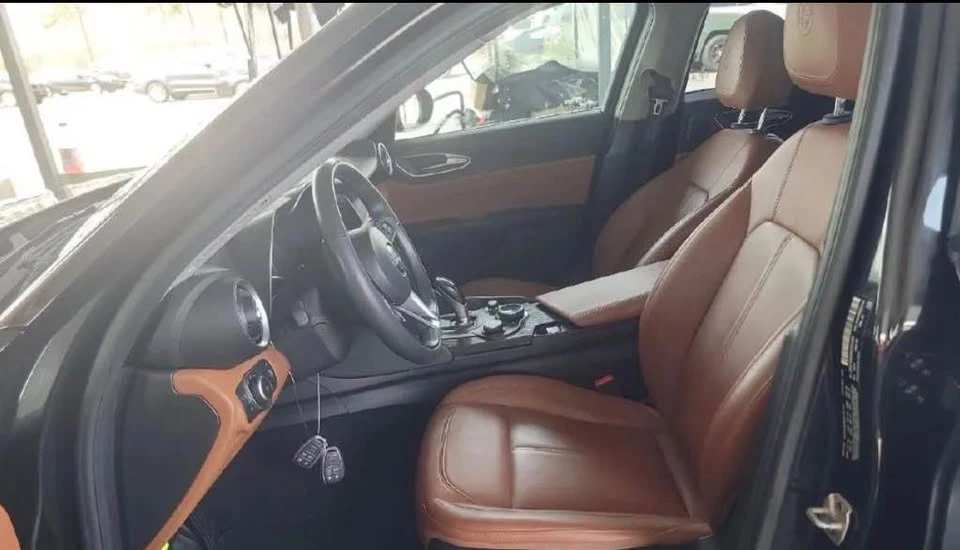 2019 Alfa Romeo Giulia - Image 3 of 4