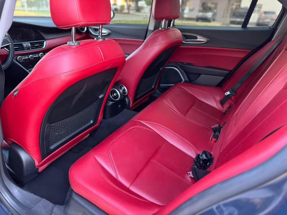 2019 Alfa Romeo Giulia - Image 13 of 20