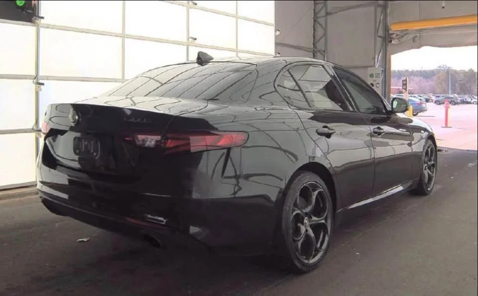 2019 Alfa Romeo Giulia - Image 2 of 4
