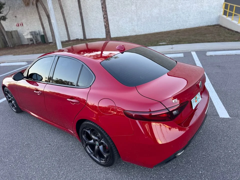 2019 Alfa Romeo Giulia - Image 5 of 13