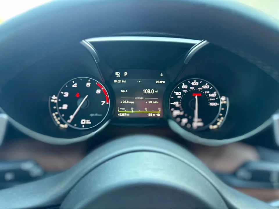 2019 Alfa Romeo Giulia - Image 10 of 13