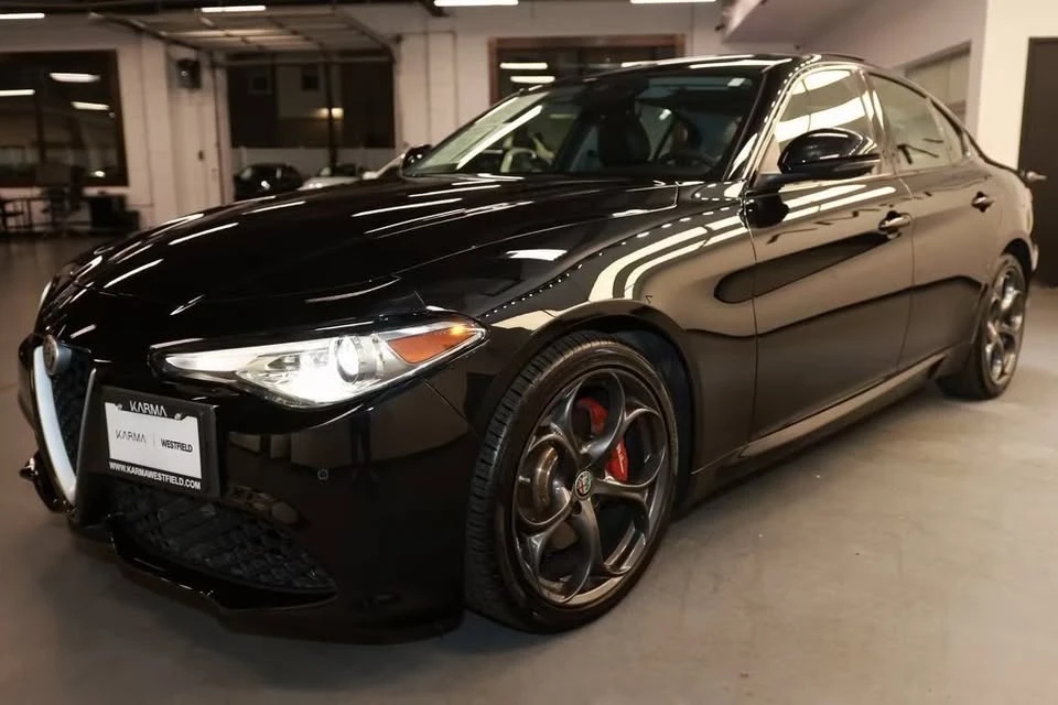 2019 Alfa Romeo Giulia - Image 3 of 20