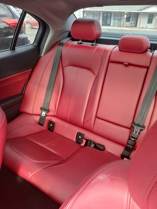 2019 Alfa Romeo Giulia - Image 6 of 20