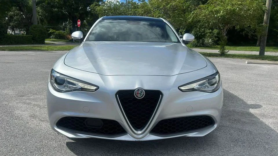 2019 Alfa Romeo Giulia - Image 3 of 12