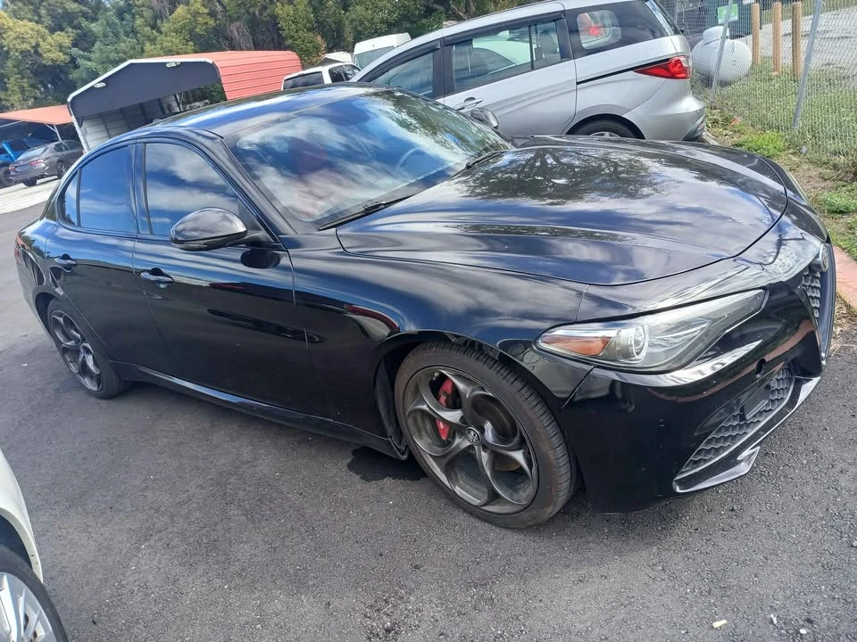 2019 Alfa Romeo Giulia - Image 10 of 20