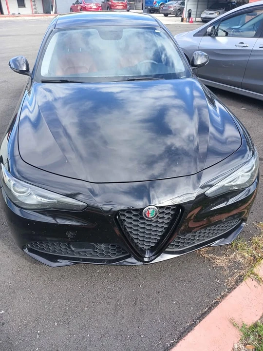 2019 Alfa Romeo Giulia - Image 11 of 20