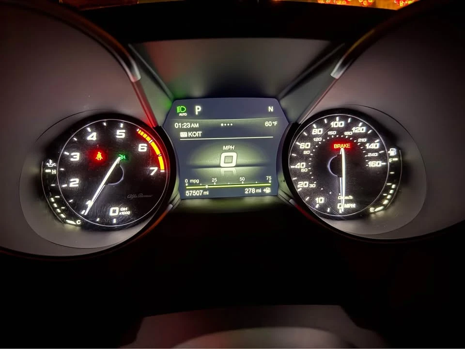 2019 Alfa Romeo Giulia - Image 5 of 5