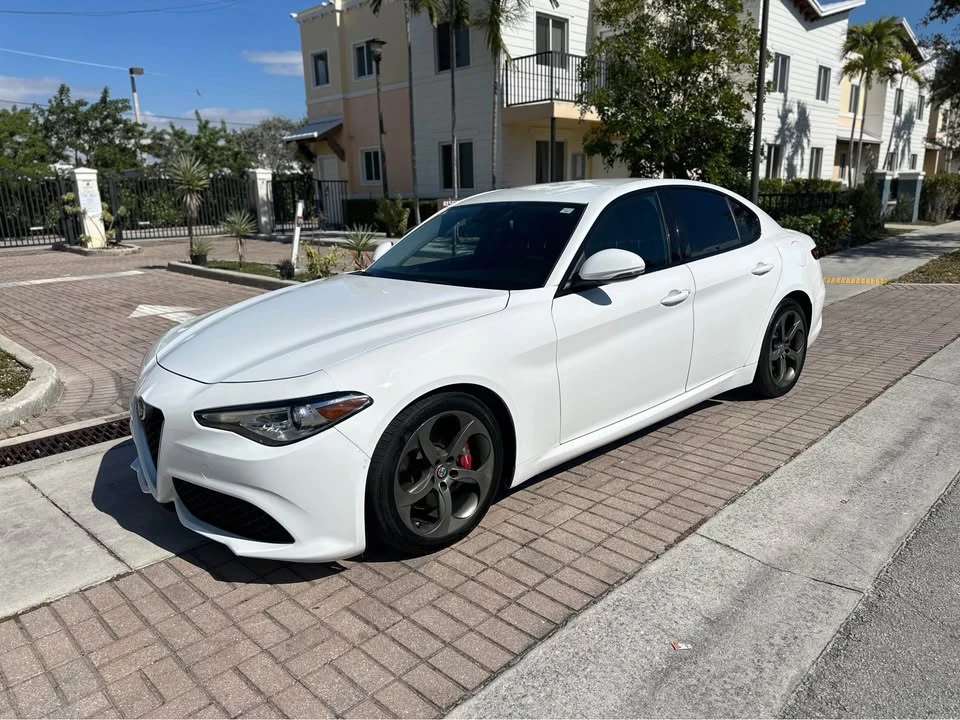 2019 Alfa Romeo Giulia - Image 2 of 14