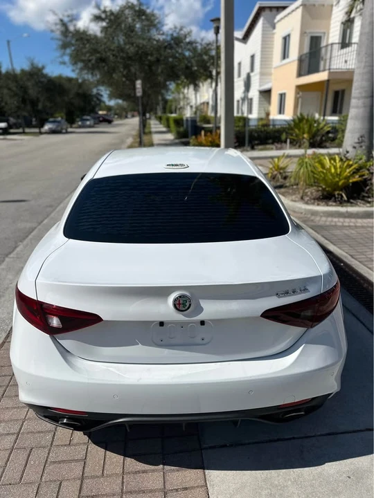 2019 Alfa Romeo Giulia - Image 7 of 14