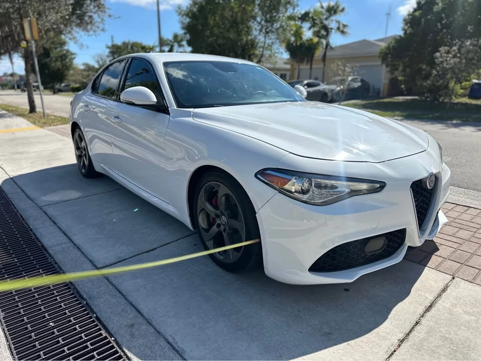 2019 Alfa Romeo Giulia - Image 4 of 14