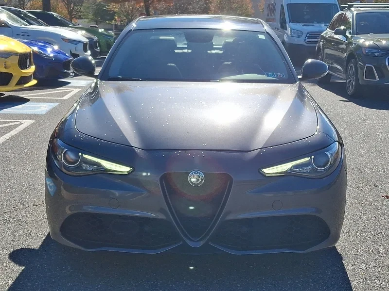 2019 Alfa Romeo Giulia - Image 2 of 10