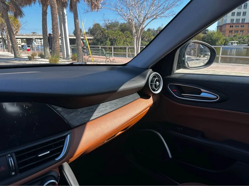 2019 Alfa Romeo Giulia - Image 19 of 19