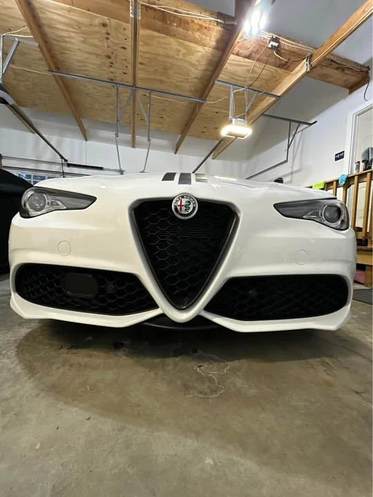2019 Alfa Romeo Giulia - Image 2 of 2