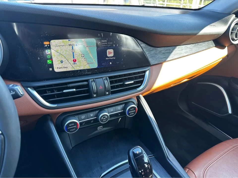 2019 Alfa Romeo Giulia - Image 6 of 19