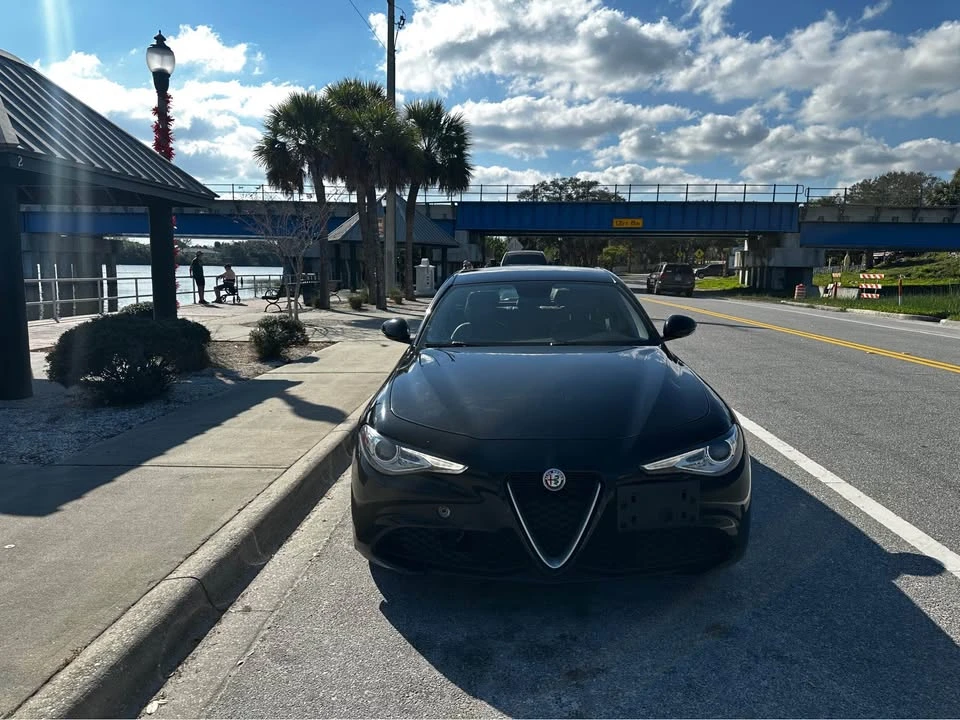 2019 Alfa Romeo Giulia - Image 9 of 19