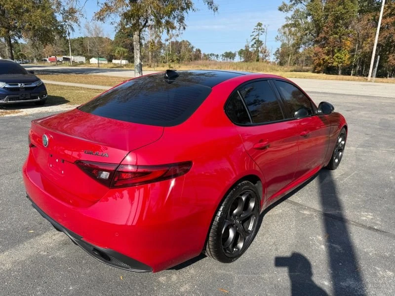 2019 Alfa Romeo Giulia - Image 4 of 7
