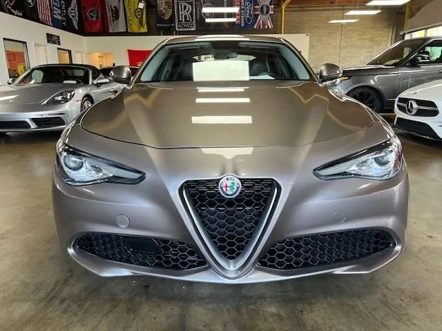 2019 Alfa Romeo Giulia - Image 2 of 17