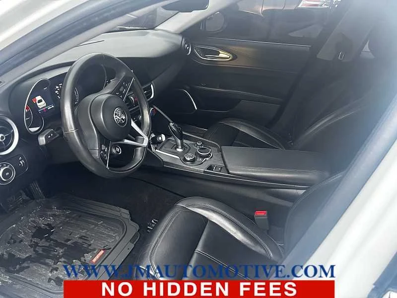 2019 Alfa Romeo Giulia - Image 2 of 3