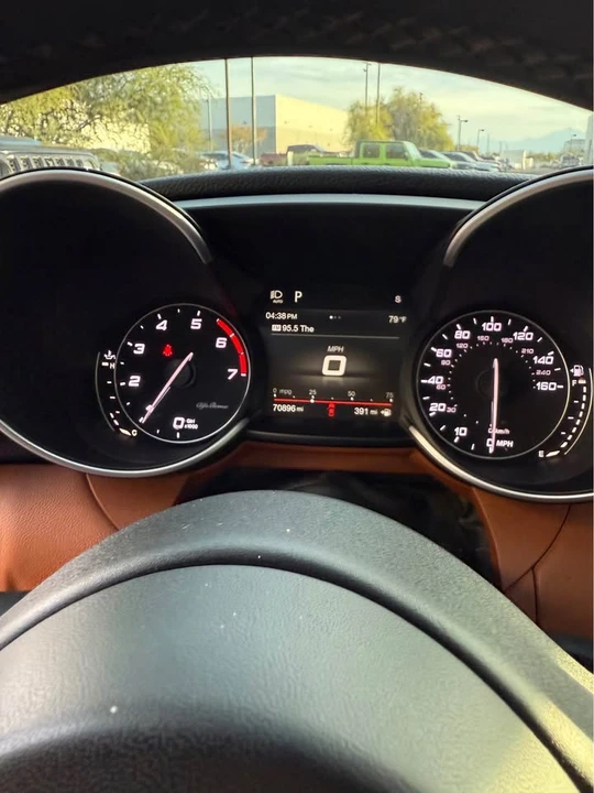 2019 Alfa Romeo Giulia - Image 8 of 11