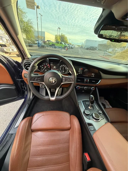 2019 Alfa Romeo Giulia - Image 7 of 11