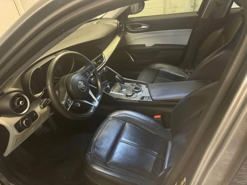 2019 Alfa Romeo Giulia - Image 7 of 10