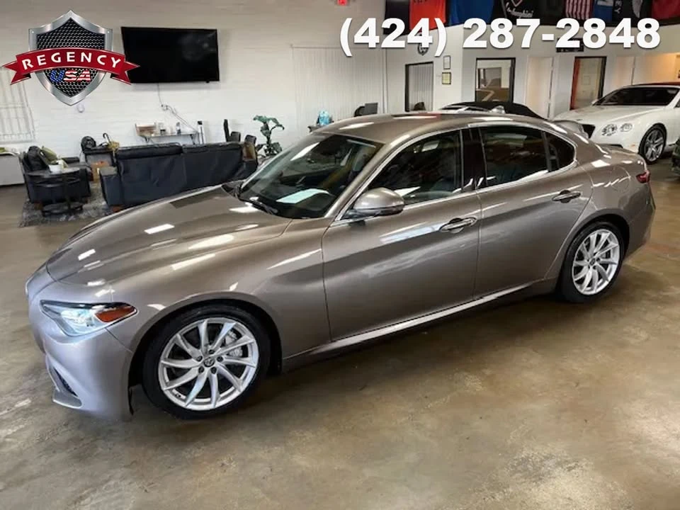 2019 Alfa Romeo Giulia - Image 7 of 19