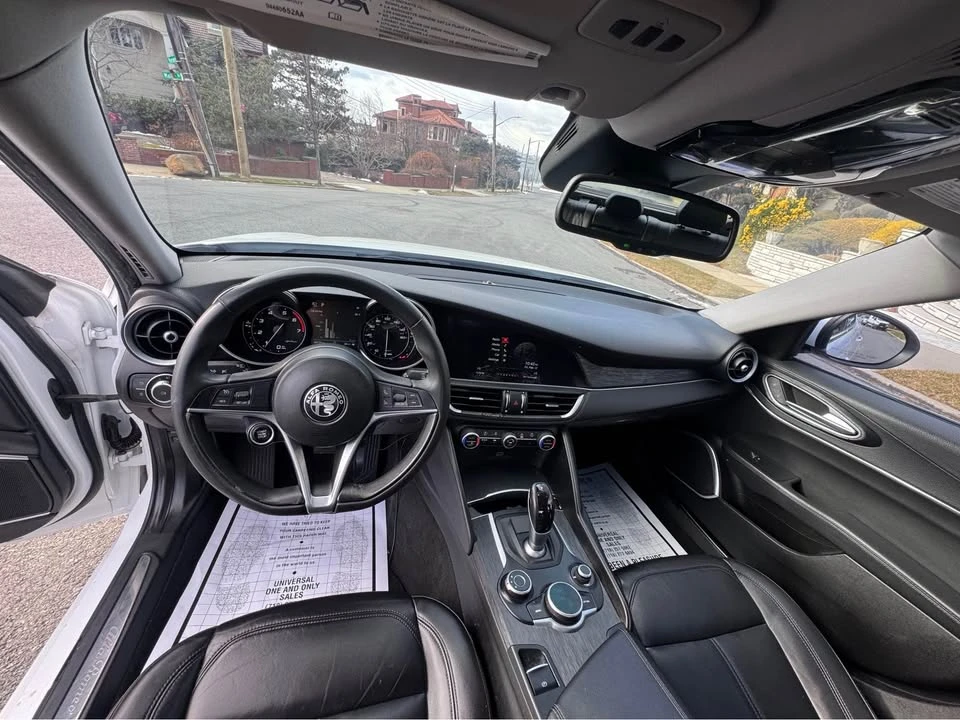 2019 Alfa Romeo Giulia - Image 6 of 6