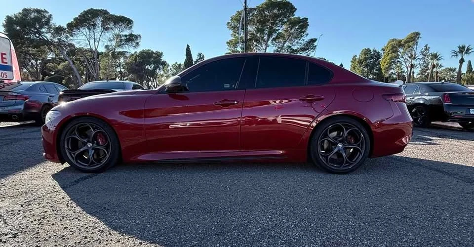 2019 Alfa Romeo Giulia - Image 7 of 15