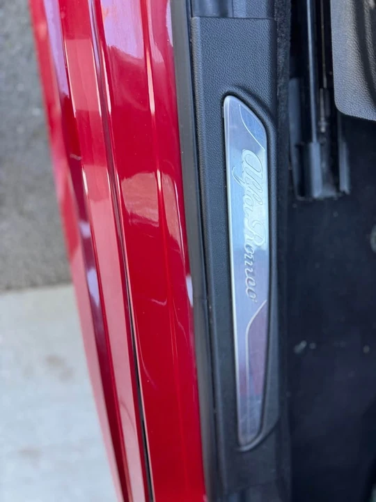 2019 Alfa Romeo Giulia - Image 13 of 15