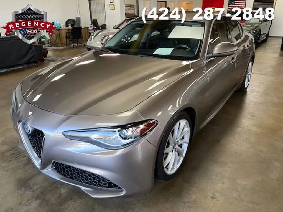 2019 Alfa Romeo Giulia - Image 5 of 19