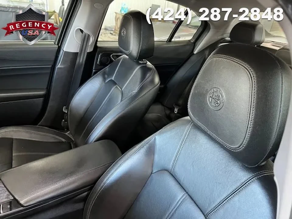2019 Alfa Romeo Giulia - Image 17 of 19