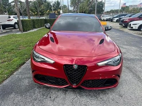 2019 Alfa Romeo Giulia - Image 2 of 19