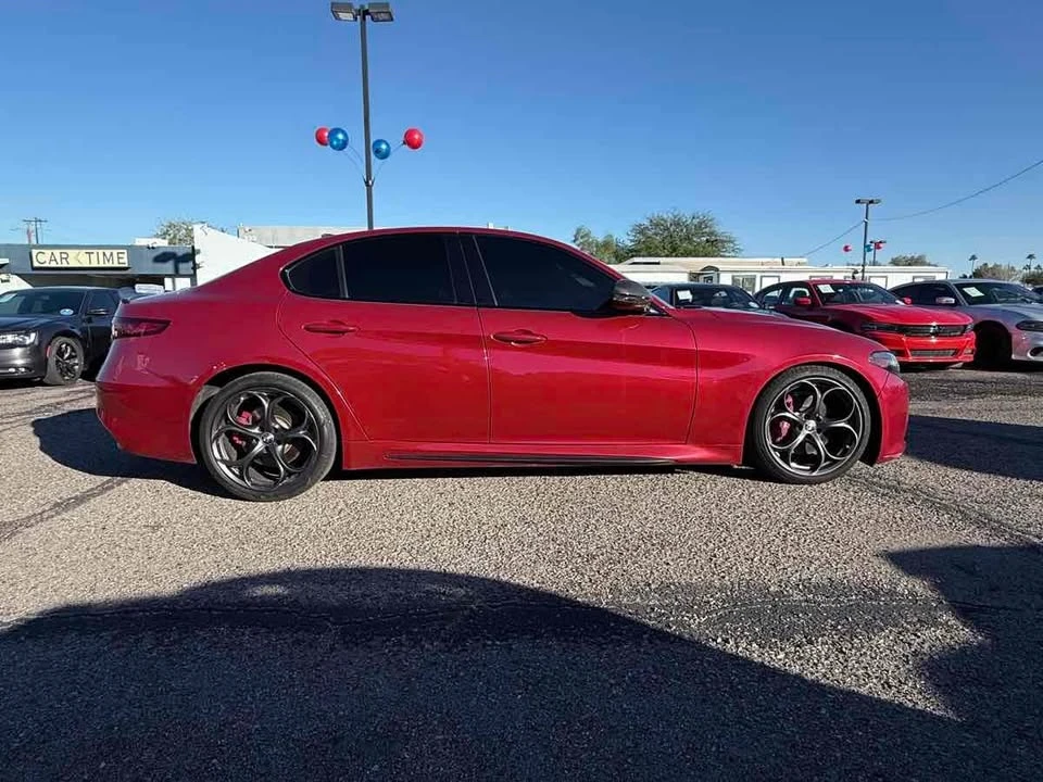 2019 Alfa Romeo Giulia - Image 6 of 15