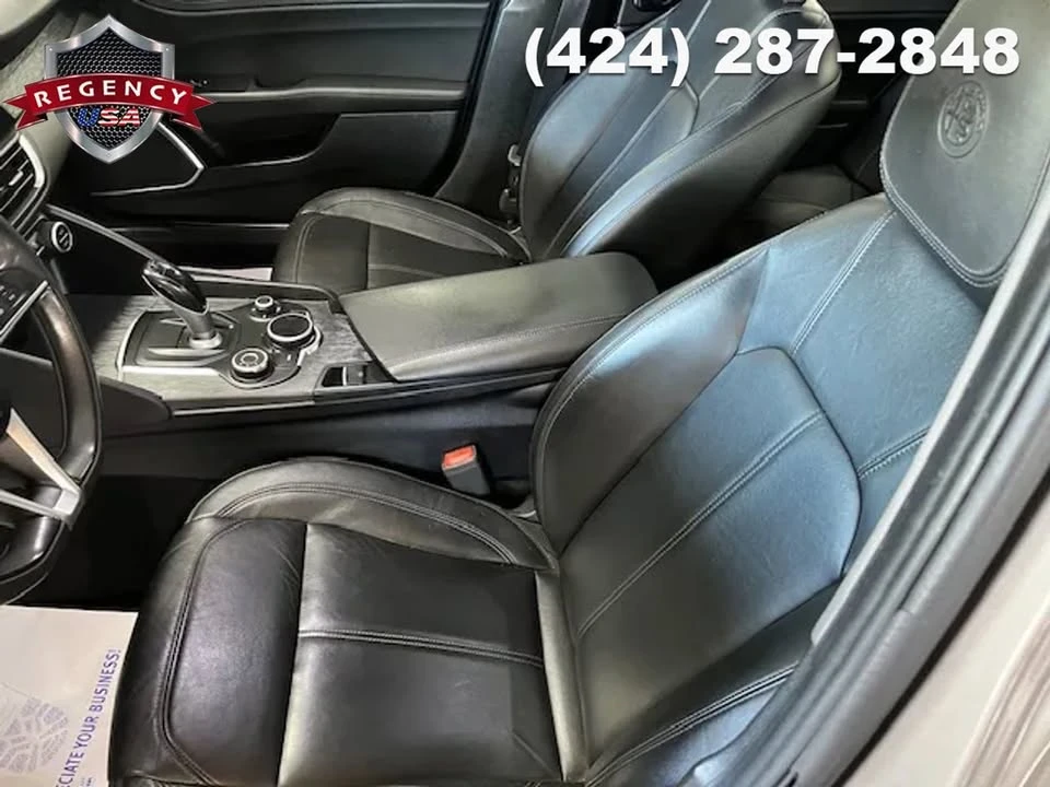 2019 Alfa Romeo Giulia - Image 16 of 19