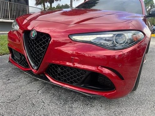 2019 Alfa Romeo Giulia - Image 17 of 19
