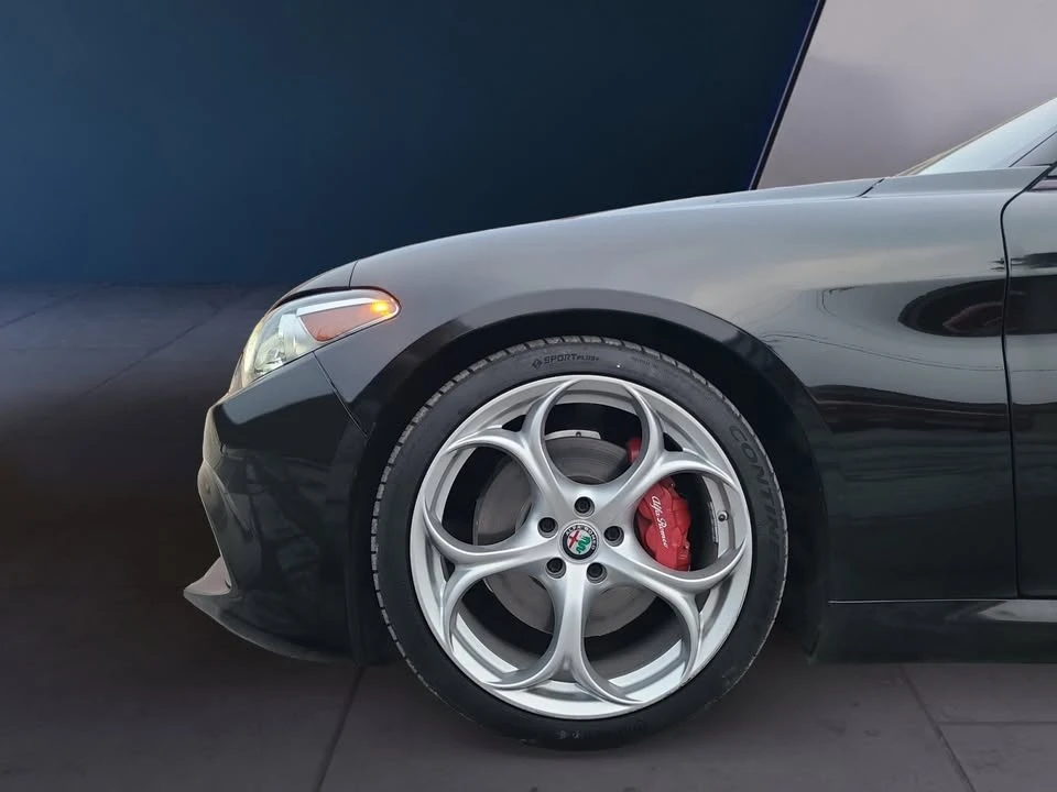 2019 Alfa Romeo Giulia - Image 5 of 18
