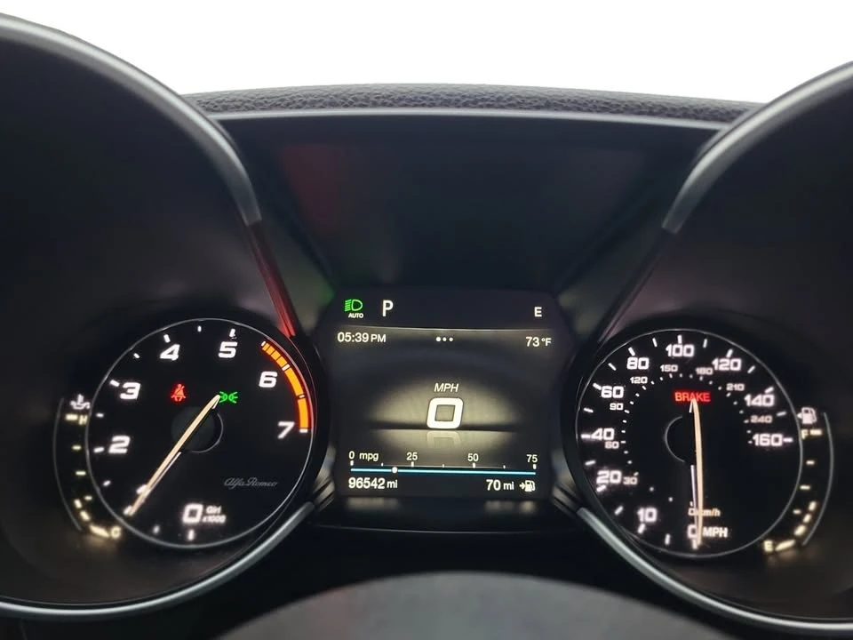 2019 Alfa Romeo Giulia - Image 9 of 18