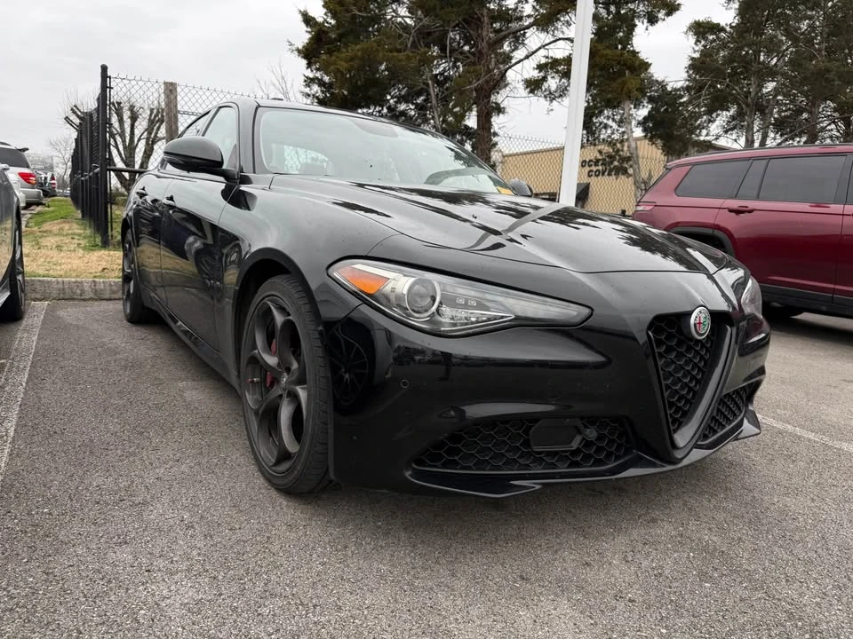 2019 Alfa Romeo Giulia - Image 3 of 7